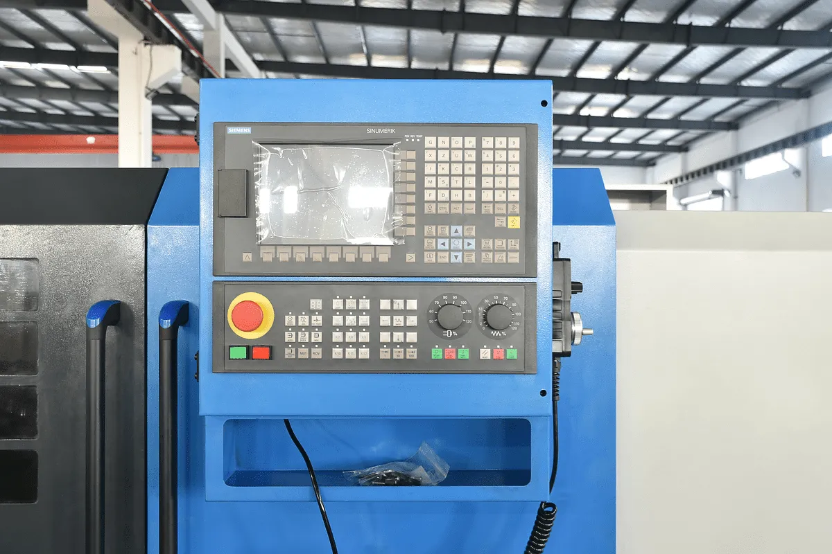 MetalTec CK 50x1000 токарный станок c ЧПУ с прямой станиной (Hudraulic) MetalTec CK 50x1000 токарный станок c ЧПУ с прямой станиной (Hudraulic)