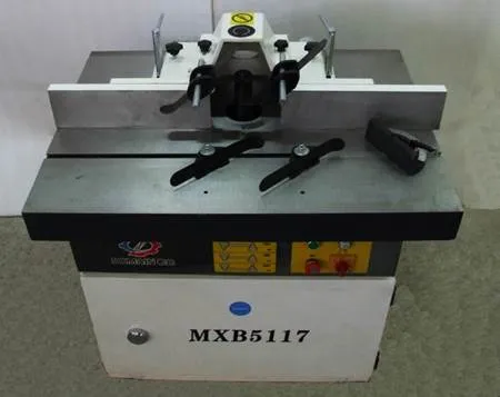 Вертикальный фрезерный станок MXB 5117 Вертикальный фрезерный станок MXB 5117