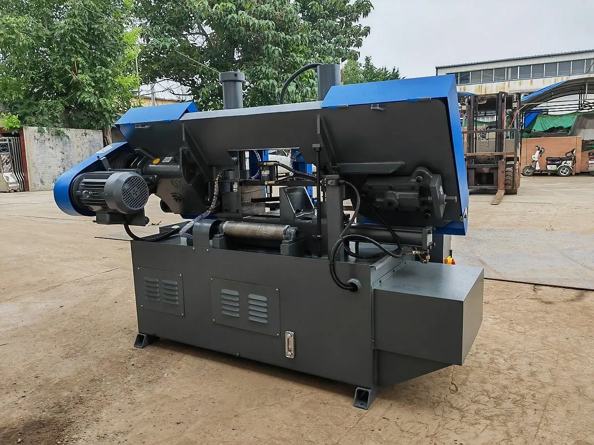 MetalTec BS 200 CH ленточнопильный станок для резки металла под углом 90° MetalTec BS 200 CH ленточнопильный станок для резки металла под углом 90°