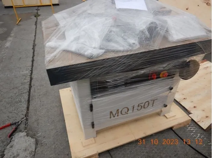 Фрезерный станок с наклоняемым шпинделем мод. MQ 150T Фрезерный станок с наклоняемым шпинделем мод. MQ 150T