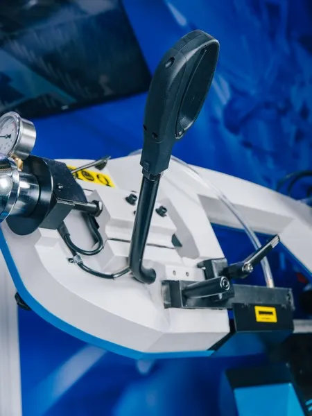 Ленточнопильный станок для резки металла MetalTec BS 250 FHE Ленточнопильный станок для резки металла MetalTec BS 250 FHE