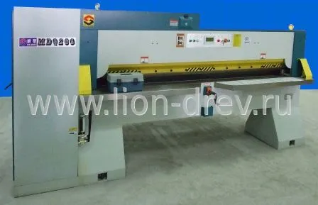 Гильотина для шпона MDQ260
